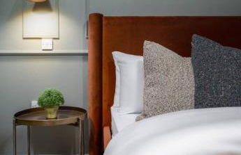 Kilted Quarter by The Wallace Monument - Photo 14