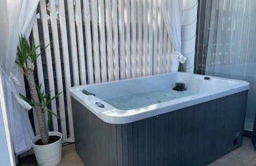 Domek z jacuzzi Summer House Dziwnówek Wrzosowo - Foto 43