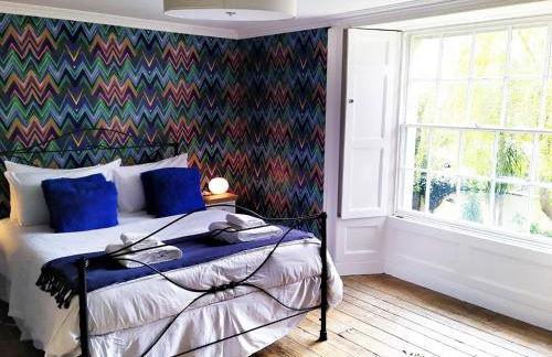 The Shire House - Photo 9