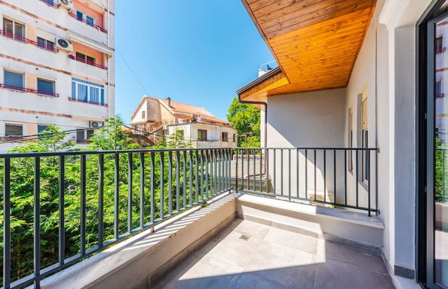 Luxury Living in Shkoder s Historic Heart - Photo 41