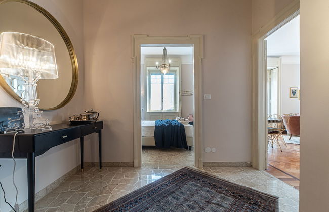 JOIVY Sophisticated Flat W/ Desk - Foto 38