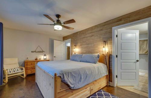 Lakefront Butler Home with Hot Tub and Fire Pit! - Foto 12