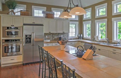 Gorgeous Wapato Point Lakehouse with Private Hot Tub - Foto 7