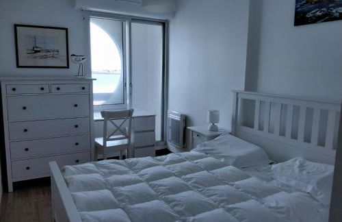 Appartement fonctionnel, vue imprenable mer - Photo 7