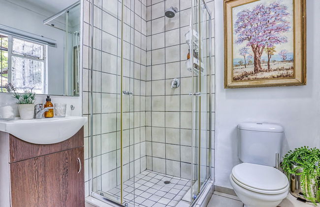 Chic Midtown Studio-1 Bed-solar-pool-fibre-samrand - Foto 11