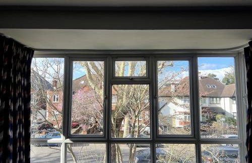 Lovely, large, light apartment - Foto 18