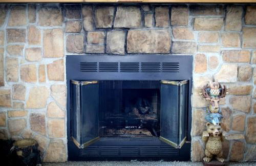 Lakefront Vacation Rental with a Deck and Hot Tub near Wisconsin Dells - Foto 16