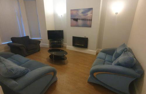 Mount Pleasant Town House Gem - Photo 2