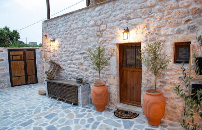 Dandy Villas Tower House Built in 17th Century Pool - Photo 66