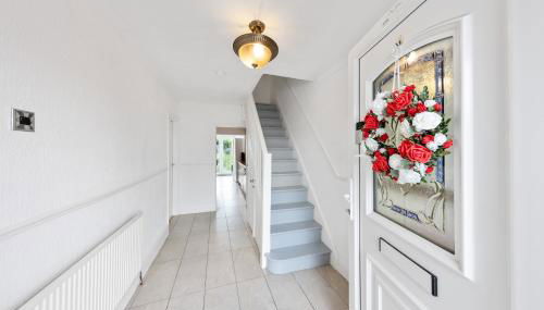 Lesley House 4 bed villa TV Internet Garden - Foto 5