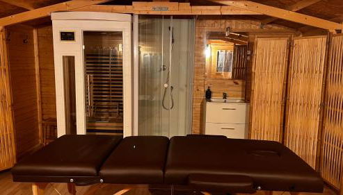 Aux portes de la Camargue studio balneo sauna et piscine - Foto 2