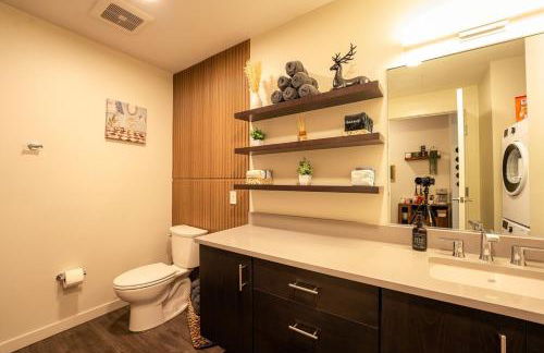 Heart of Downtown Apt with City View, Walkable to HotSpots - Foto 13