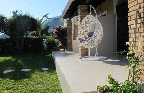 Seafront Calista Beach House With Garden - Foto 44