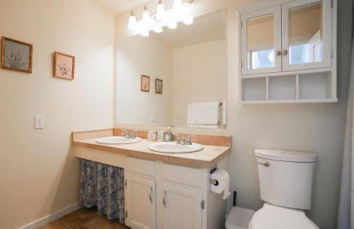 Sunlit contemporary Bellevue Home w a Lush Garden - Foto 21