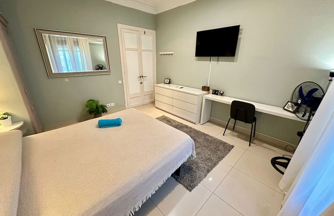 Rooms Gran Via - Photo 2