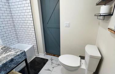 Dollhouse Downtown - Foto 36