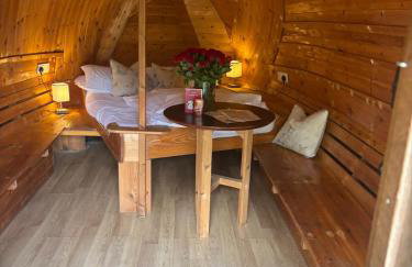 Private Island Glamping on riverbank with Hot tub - Foto 22