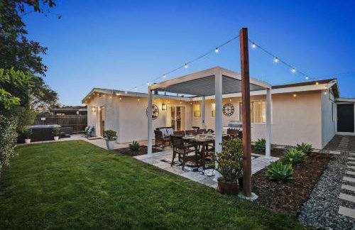 Family Oasis with Hot Tub and Dedicated Workspace - Foto 30