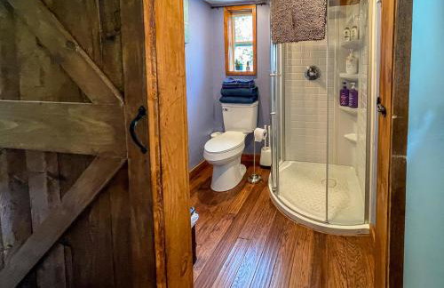 Cozy Cabin Gateway with Pool and Firepit - Foto 23