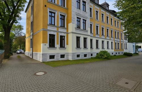 TOP ANGEBOT - große Wohnung - max 6 Personen - WiFi - Waschmaschine - Badewanne - 2 Parkplätze - zentrale Lage - große Küche TOP - Foto 4