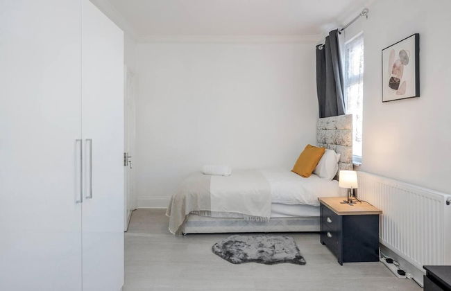 Stunning Top 2 Bed Flat Tilbury Central Location - Foto 4