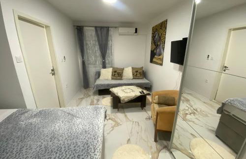 King's Landing Esma' house - Photo 24