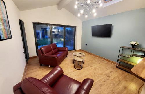 Modern 3-Bed Family Haven wFree Parking - Foto 7