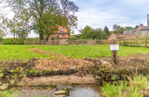 Stable Cottage - Dog friendly romantic country bolthole - Photo 5