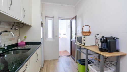 Renovated Algarve Apartments with Pool - Foto 5