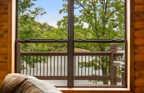 Luxury Lakefront Chalet Resort 2 Pools FREE Amenities Dock MiniGolf Waterslide - Foto 79