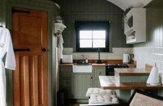 Countryside Shepherds Hut with hot tub wood fired - Foto 2