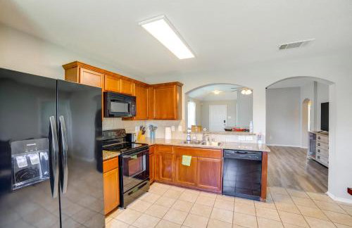 Quiet Suburban Home with Private Yard in Seagoville! - Foto 6