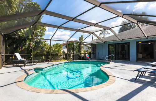 3BR With HUGE 2k sq ft Lanai & Seasonally Heated Pool - Foto 5