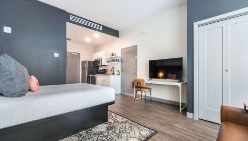 Light-Filled Stay with Etta James Flair - Foto 4