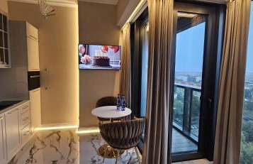 Golden Horizon Hanza Tower - SPA & Sky View - Foto 4