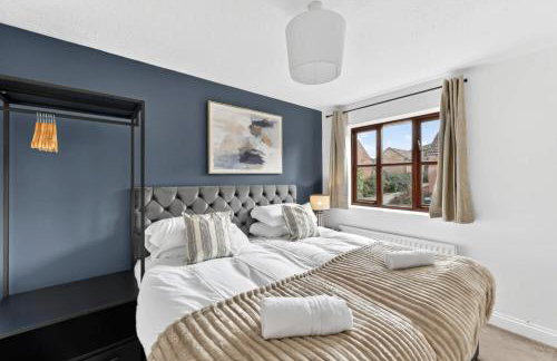 Detached House - Prime Location - Free Parking, Fast Wifi and Smart TVs with Sky TV and Netflix by Yoko Property - Foto 7