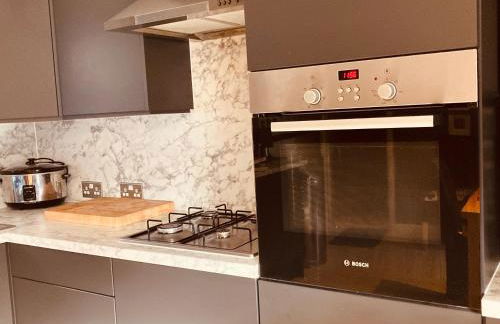 Lovely Comfortable 3 Bed Home, near Worcester - Photo 7