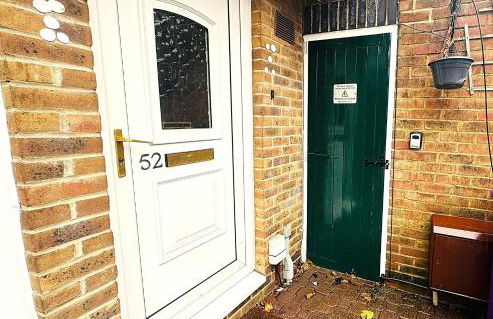 Cosy 2 Bedroom Canary Wharf House with Private Garden - Foto 34