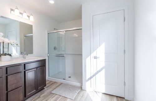 Spacious 4BR-3BA Cozy and Modern in Elk Grove - Foto 18