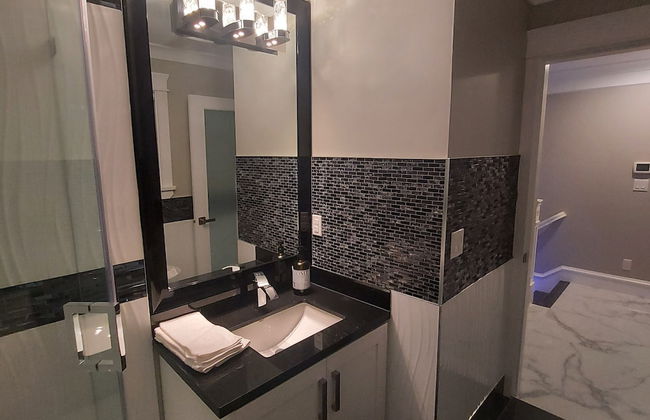 Sunset Mews Luxurious 3 Bed Townhouse - Photo 23