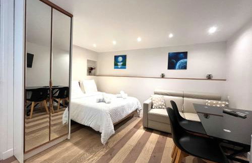 In The Heart Of The City - Cosy Studio - Close to RER - Foto 13