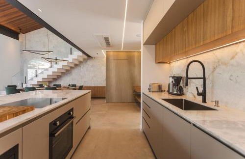 Luxury House in Gated Community with Pool near Beaches! - Foto 17