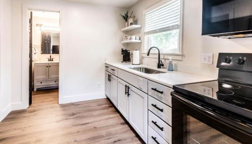 thsldo 1 - Downtown Lincoln Apartment - Foto 4, stove