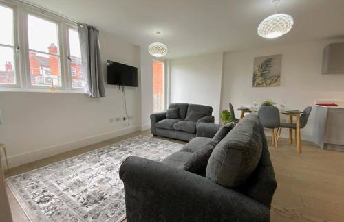 Modern 1 bedroom serviced apartment with garden - Foto 6