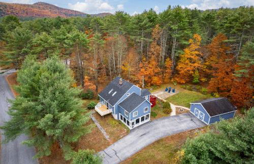 3BR Lake Luzerne Retreat with Game Room & Cozy Fire Pit - Foto 44