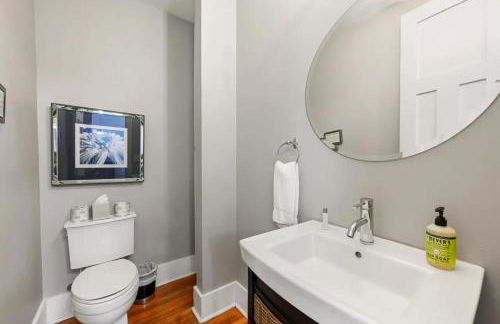 Unit 201 - The Lofts at Church St - Foto 10