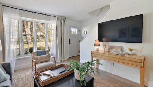 The Augustine - Steps to Downtown w King Bed - Foto 4