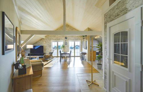 Happy Hugle Haus - Foto 1