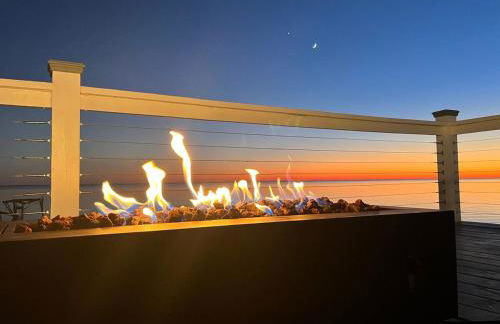 Private Waterfront Beach House with Fire-pit - Foto 45