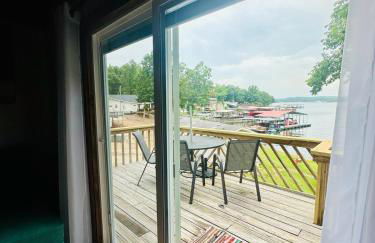 Astonishing view 100 feet from the lake! - Foto 3